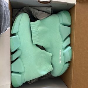 Balenciaga women’s speed runners